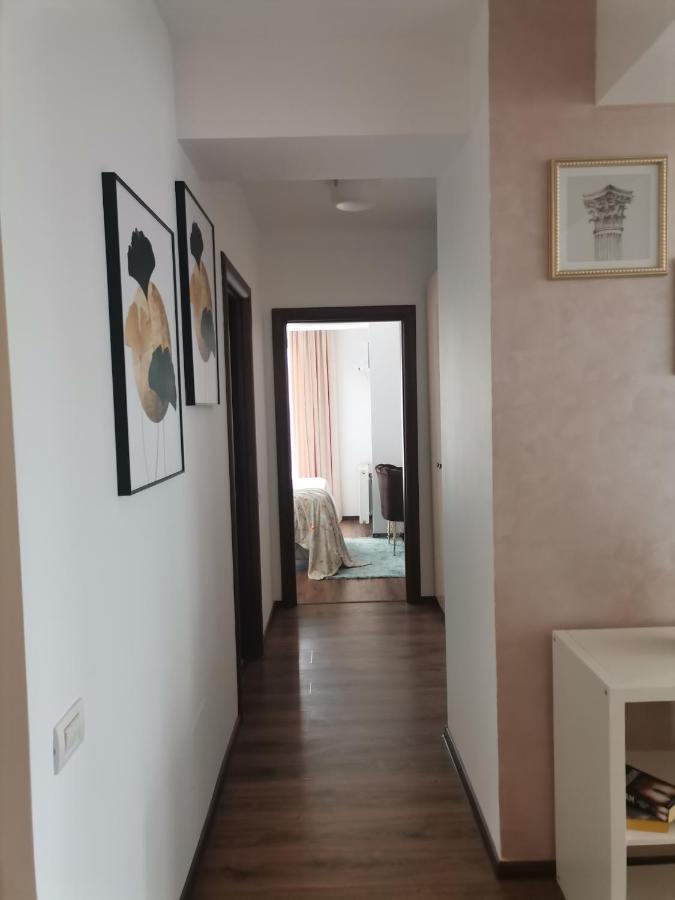Unirii Apartament 2 Apartman Bukarest Kültér fotó